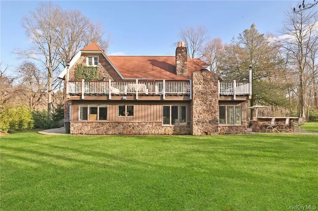 245 E Townline Road West Nyack NY 10994