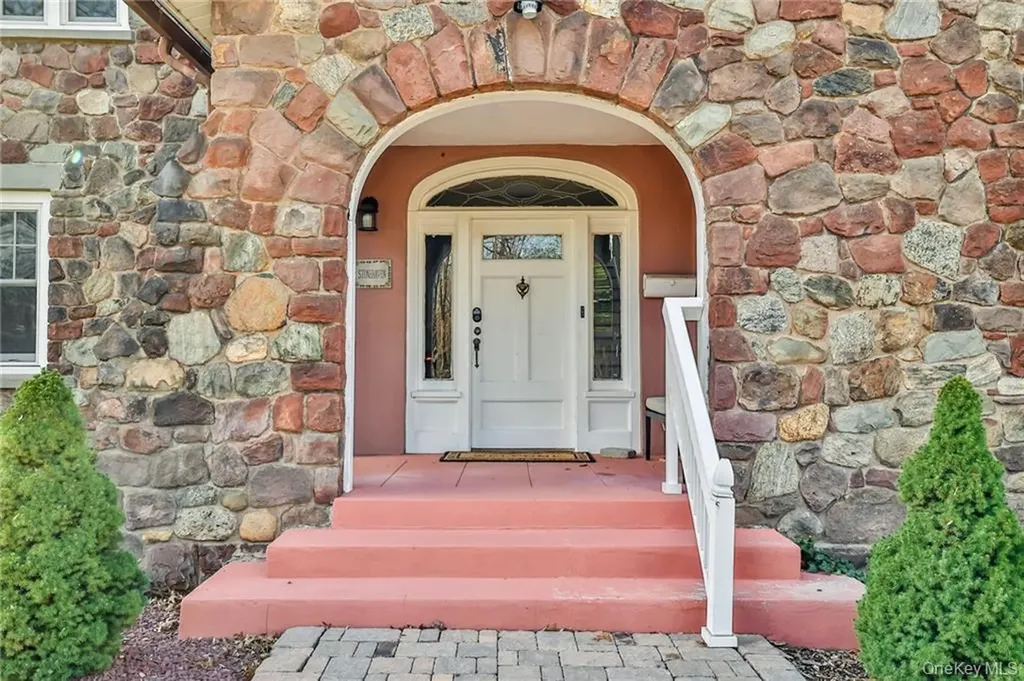 245 E Townline Road West Nyack NY 10994