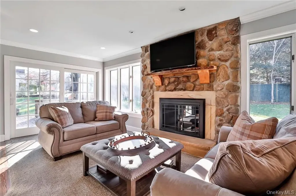 245 E Townline Road West Nyack NY 10994