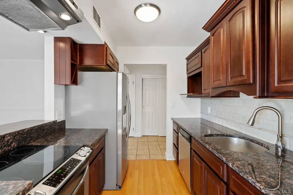 614 Cherry Hill Drive Poughkeepsie NY 12603