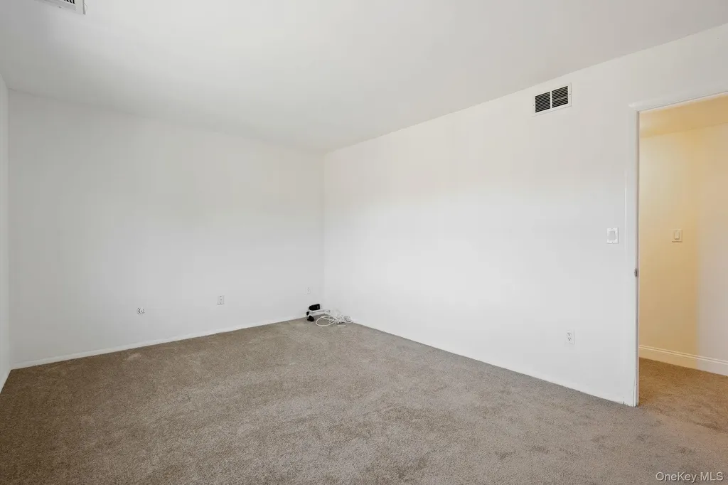 614 Cherry Hill Drive Poughkeepsie NY 12603