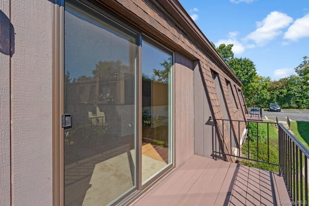 614 Cherry Hill Drive Poughkeepsie NY 12603