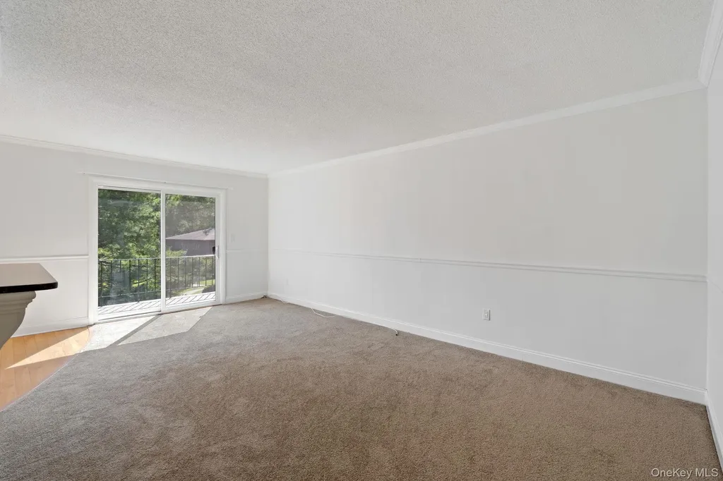 614 Cherry Hill Drive Poughkeepsie NY 12603