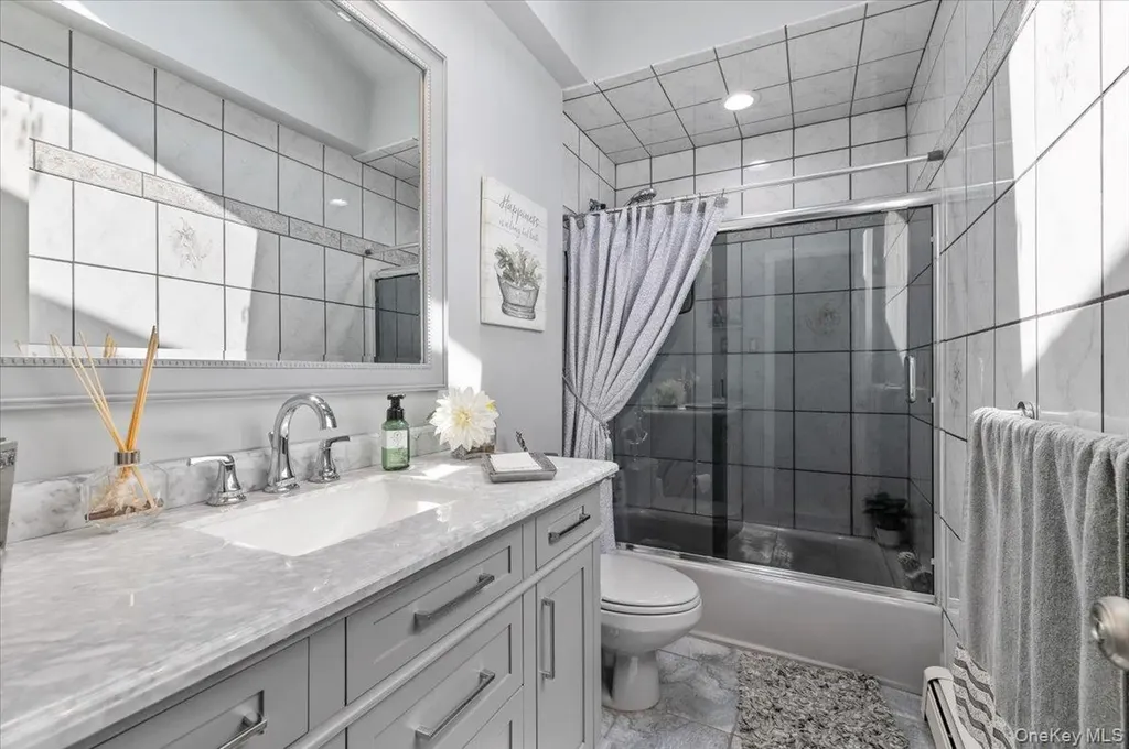 24 S Windhorst Avenue Bethpage NY 11714