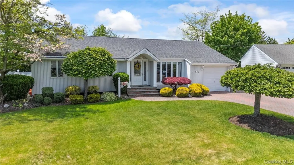 24 S Windhorst Avenue Bethpage NY 11714