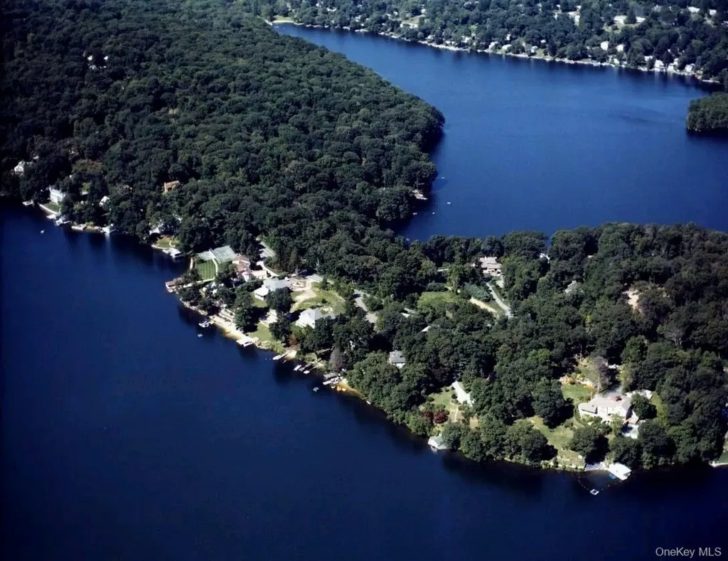 300 West Lake Boulevard Mahopac NY 10541