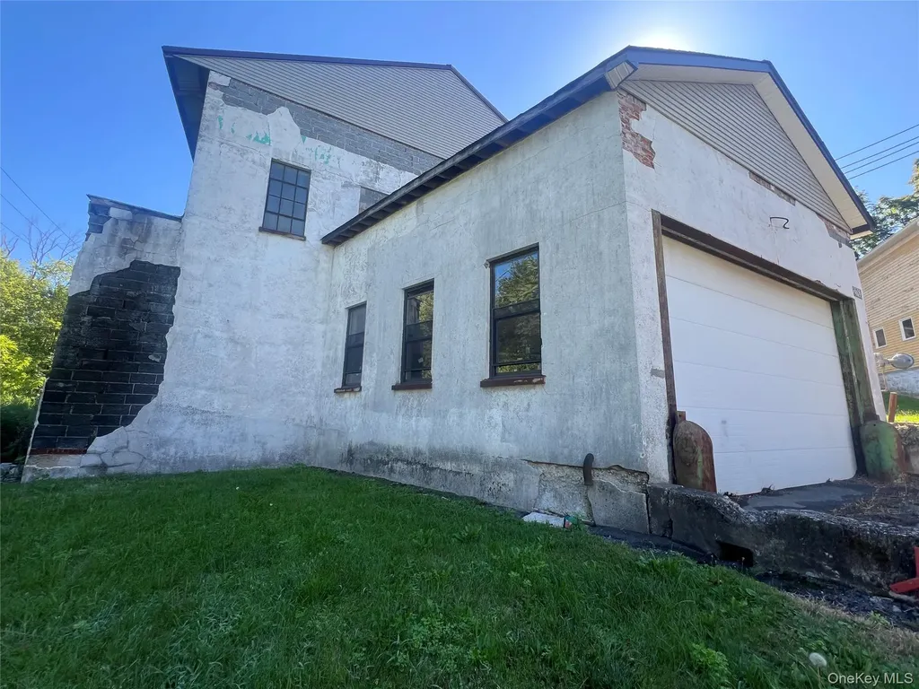 2763 Route 6 Slate Hill NY 10973