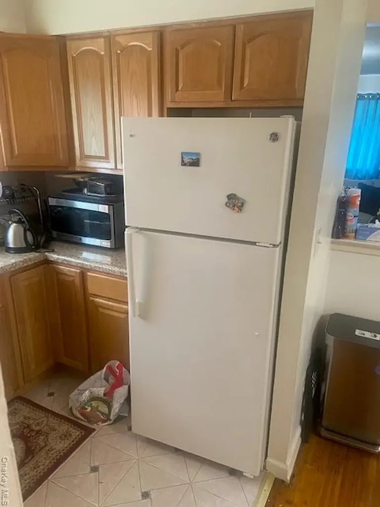 947 E 229th Street Bronx NY 10466