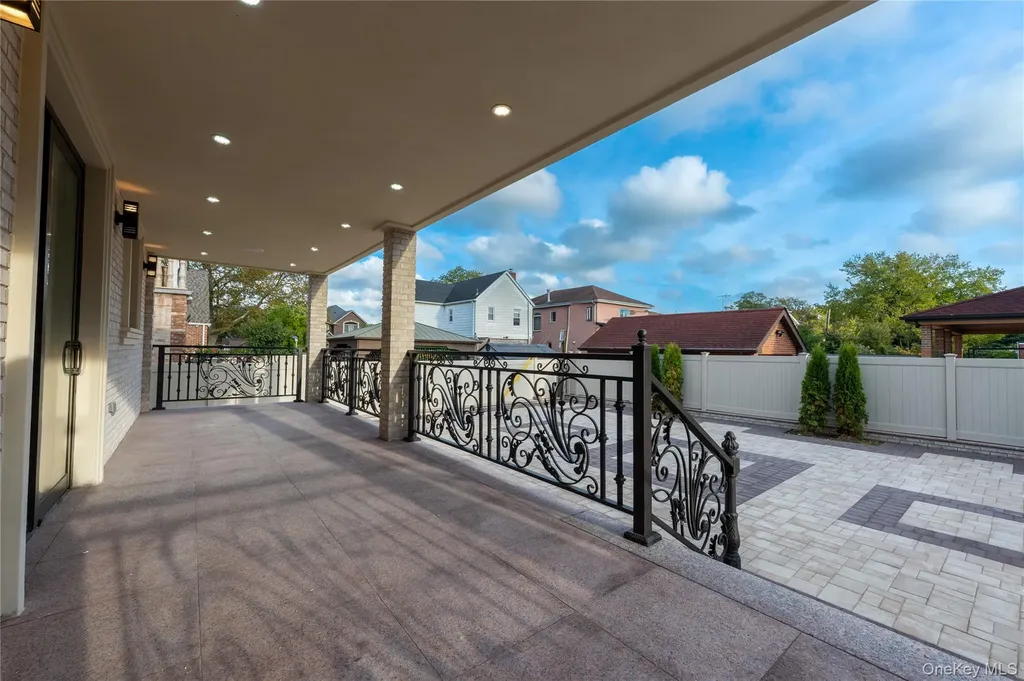18108 69th Avenue Fresh Meadows NY 11365
