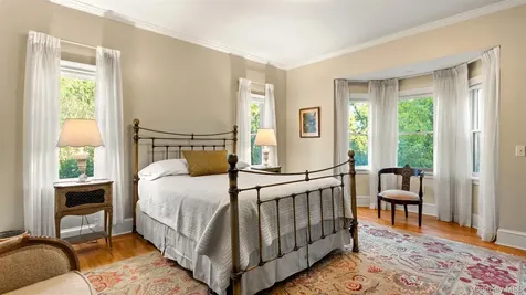 4317 Ny 23 Hudson NY 12534