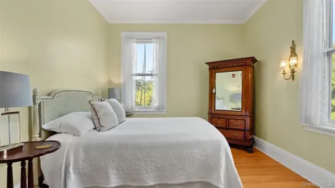 4317 Ny 23 Hudson NY 12534