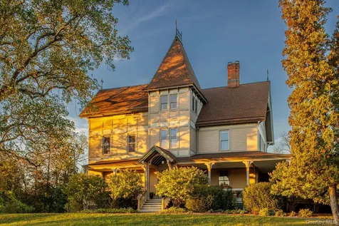 4317 Ny 23 Hudson NY 12534