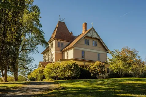 4317 Ny 23 Hudson NY 12534