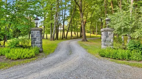 4317 Ny 23 Hudson NY 12534