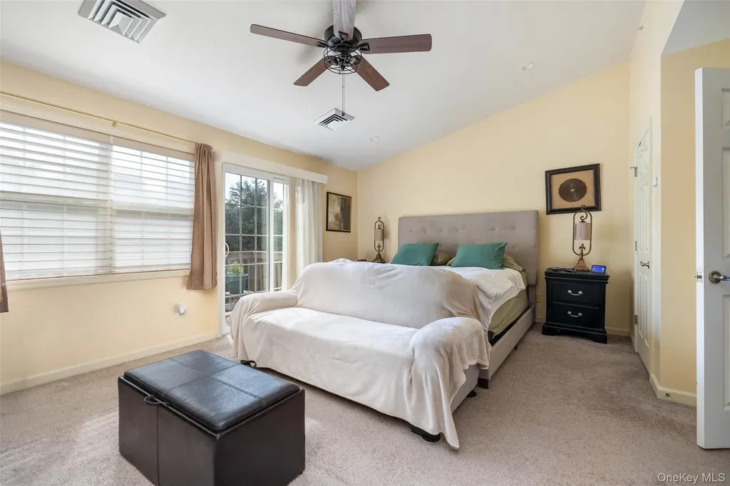 121 Willow Lane Valley Stream NY 11580