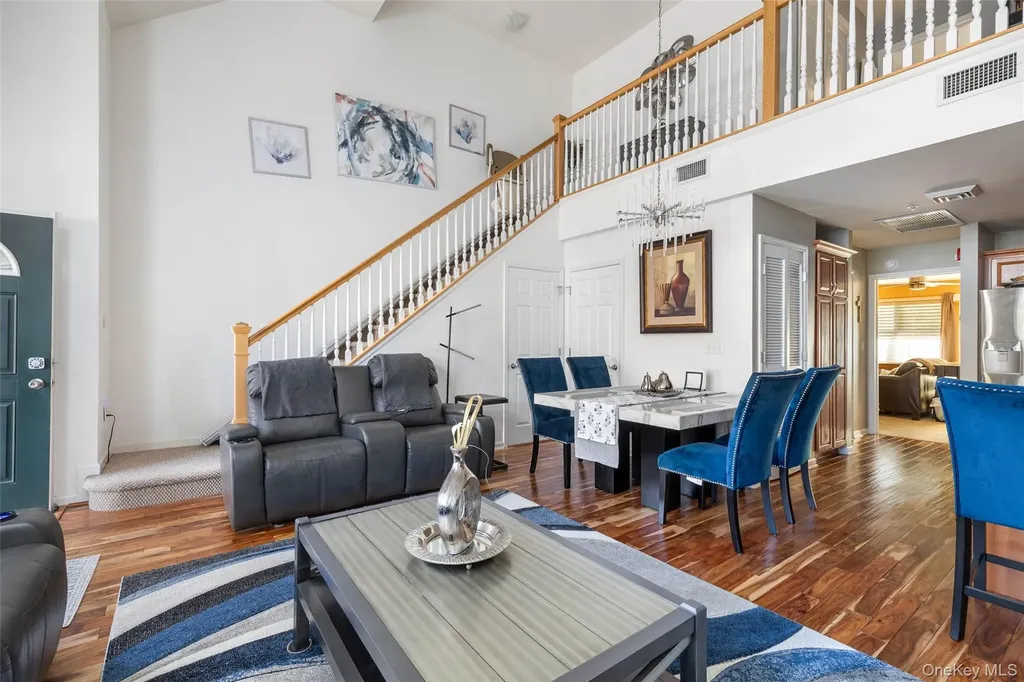 121 Willow Lane Valley Stream NY 11580
