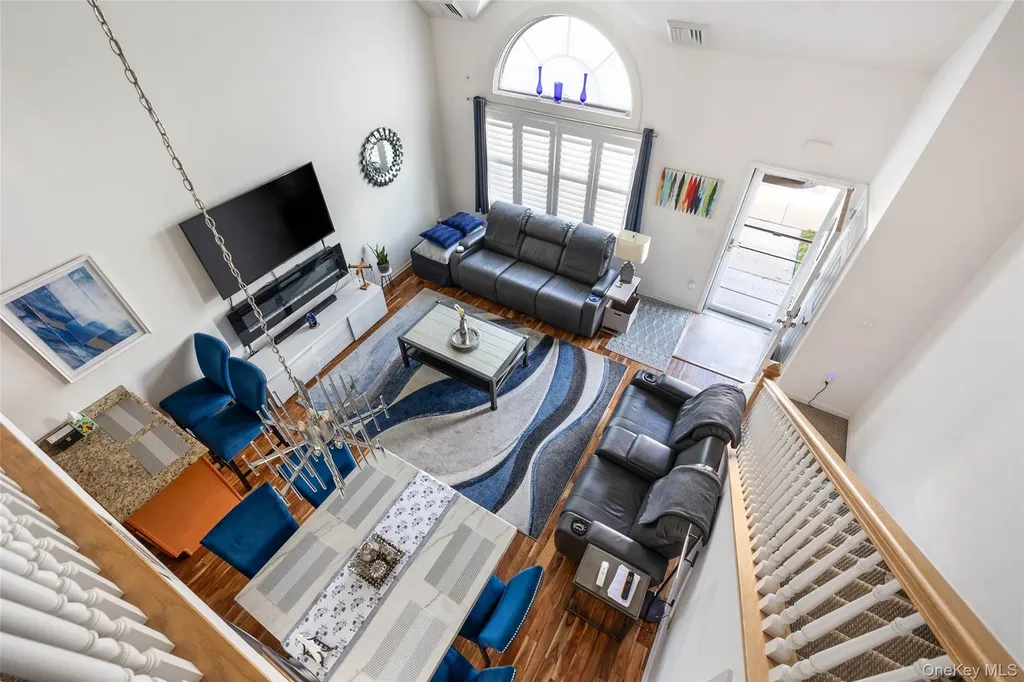 121 Willow Lane Valley Stream NY 11580