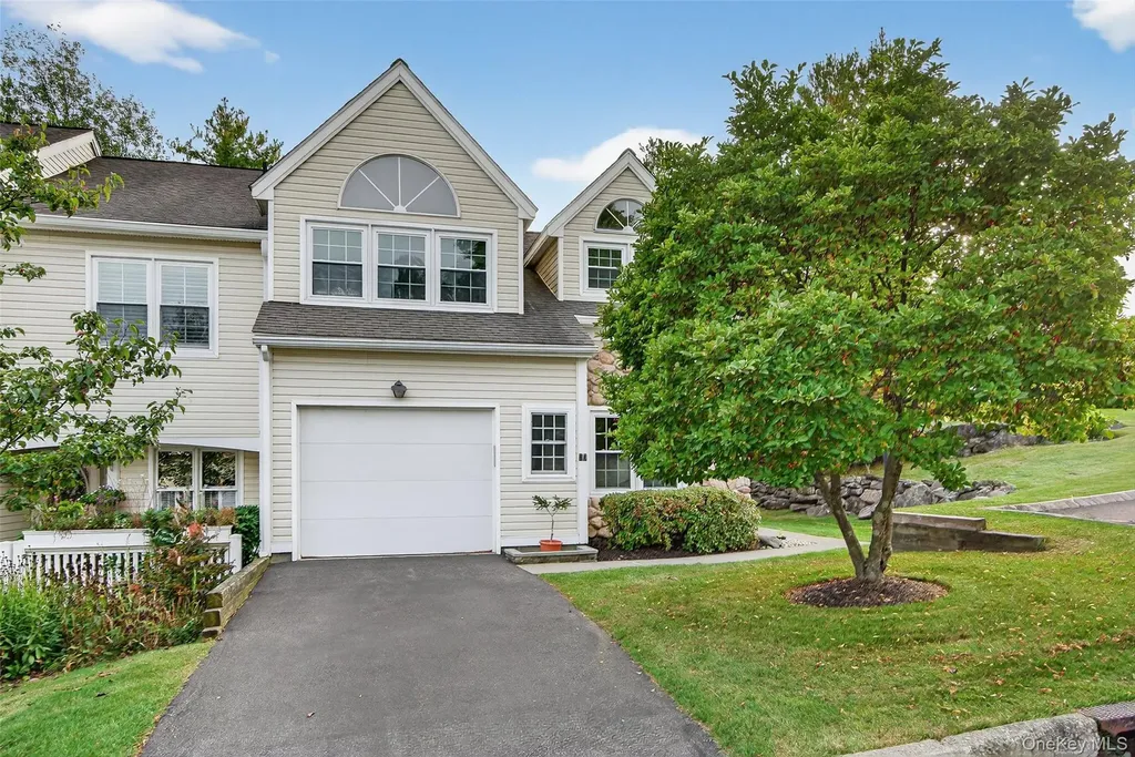 37 Spruce Ridge Drive Fishkill NY 12524
