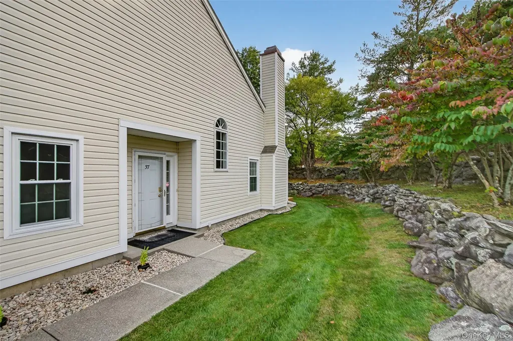 37 Spruce Ridge Drive Fishkill NY 12524