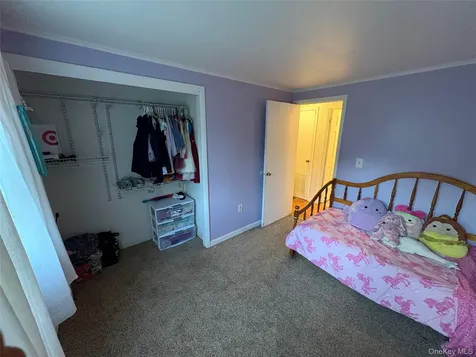 19 Rivenburg Lane Hudson NY 12534