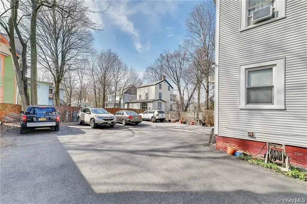 70 N Broadway Nyack NY 10960