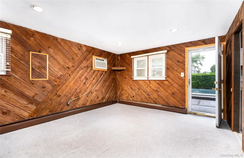 4 Comet Road Selden NY 11784