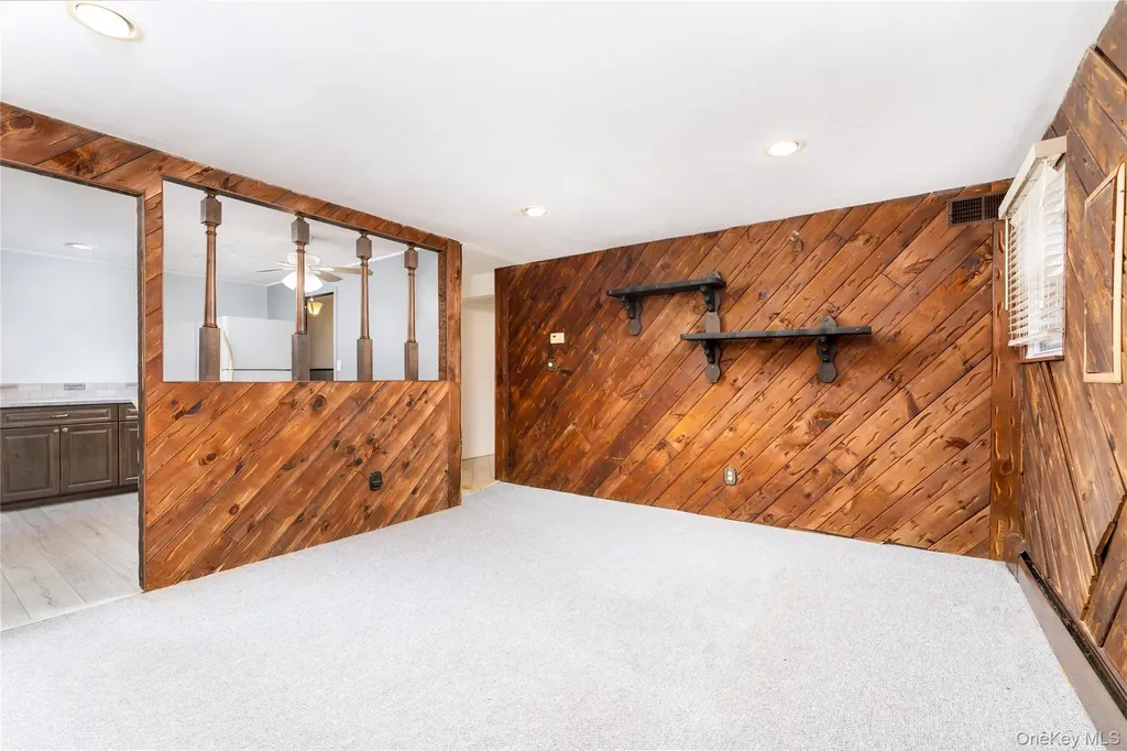 4 Comet Road Selden NY 11784