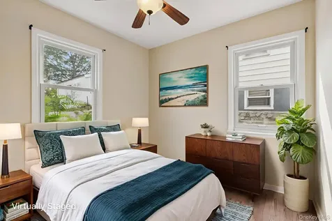 105 Devon Road Albertson NY 11507