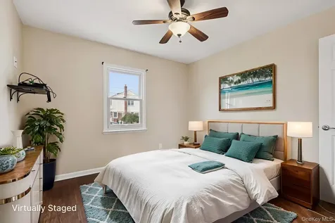 105 Devon Road Albertson NY 11507