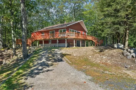 75 Pebble Path Rock Hill NY 12775