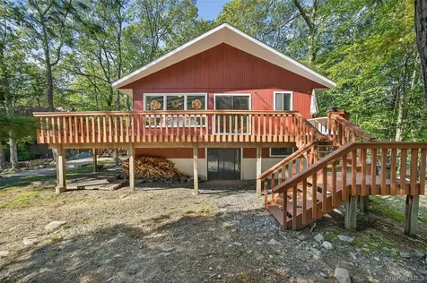 75 Pebble Path Rock Hill NY 12775