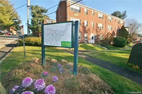 182 Pinewood Road Hartsdale NY 10530