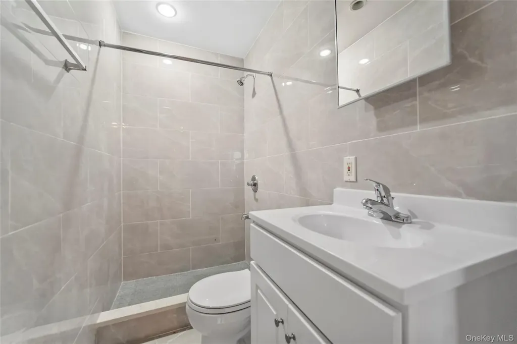 35 Westwind Road Yonkers NY 10710