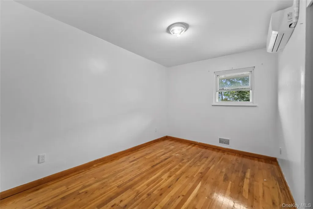 35 Westwind Road Yonkers NY 10710