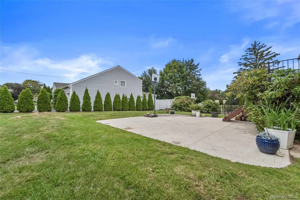 35 Westwind Road Yonkers NY 10710