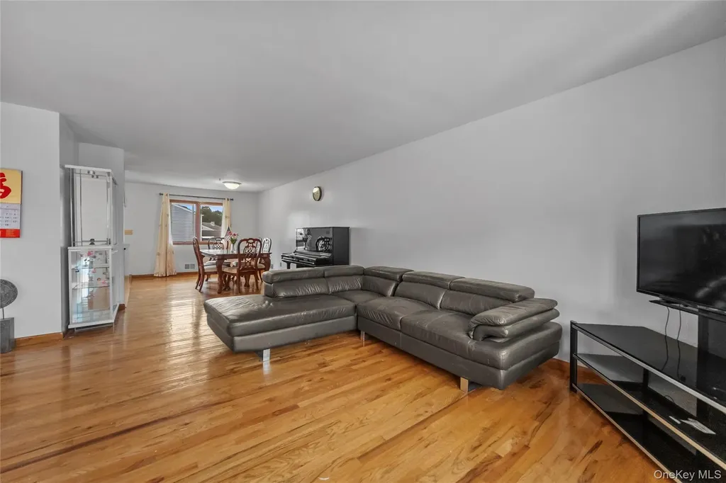 35 Westwind Road Yonkers NY 10710
