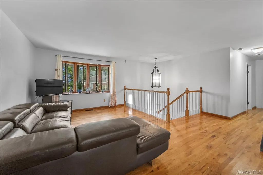 35 Westwind Road Yonkers NY 10710