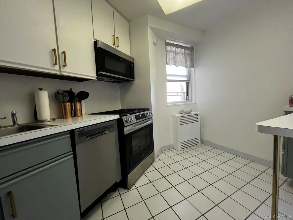 5800 Arlington Avenue Bronx NY 10471