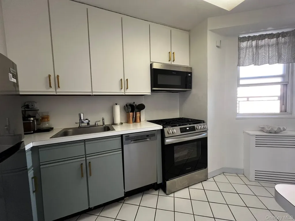 5800 Arlington Avenue Bronx NY 10471