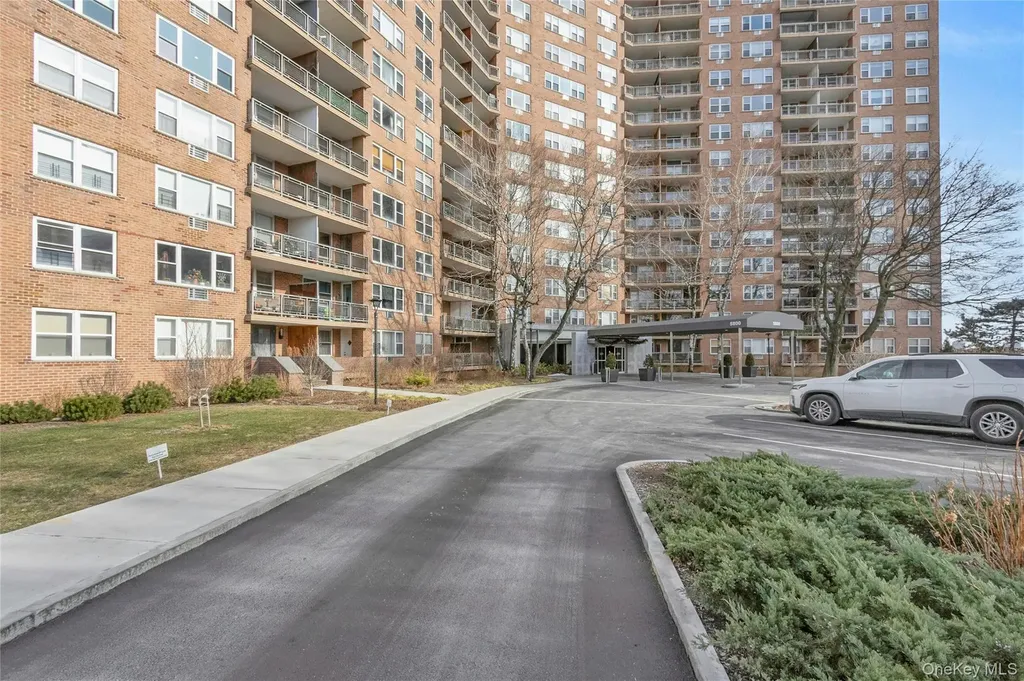 5800 Arlington Avenue Bronx NY 10471