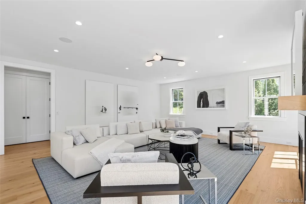 510 Abrahams Path Amagansett NY 11930