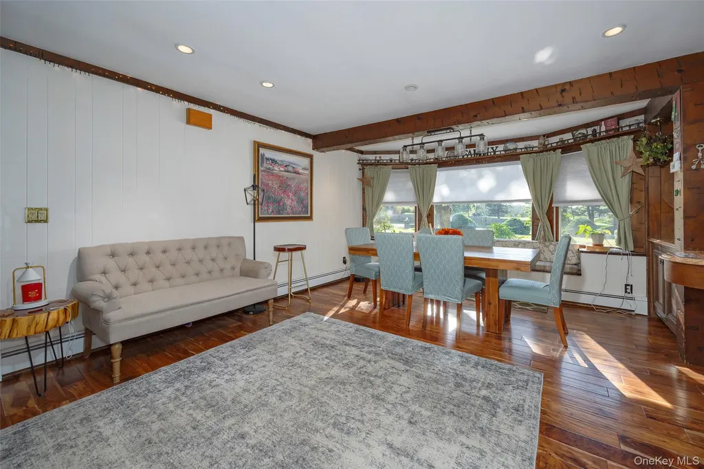 404 Gretna Road Hyde Park NY 12538