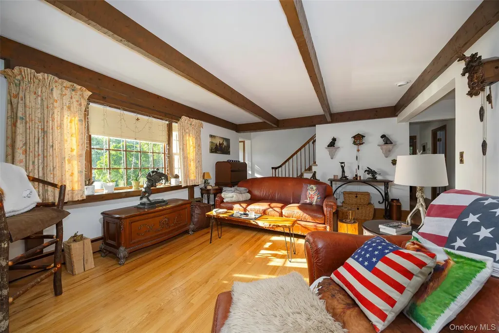 404 Gretna Road Hyde Park NY 12538