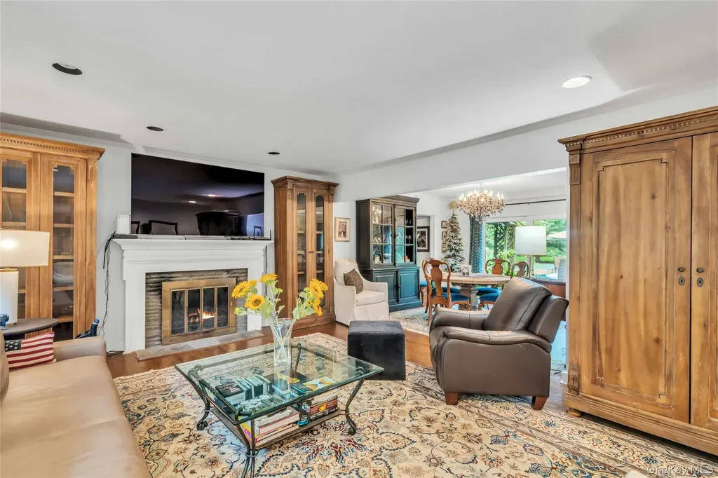 6 Harmony Road Huntington NY 11743