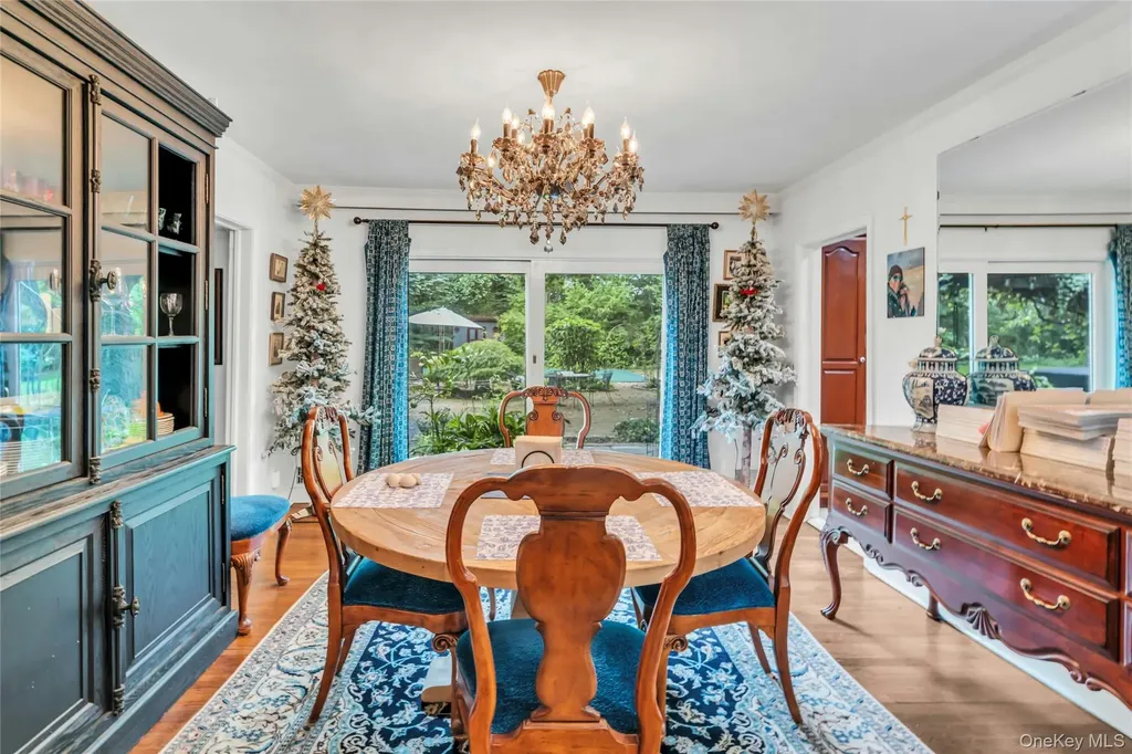 6 Harmony Road Huntington NY 11743