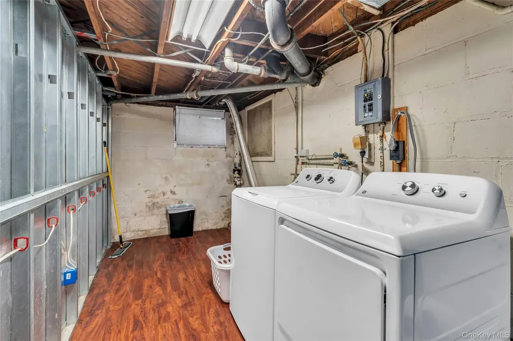 6 Harmony Road Huntington NY 11743