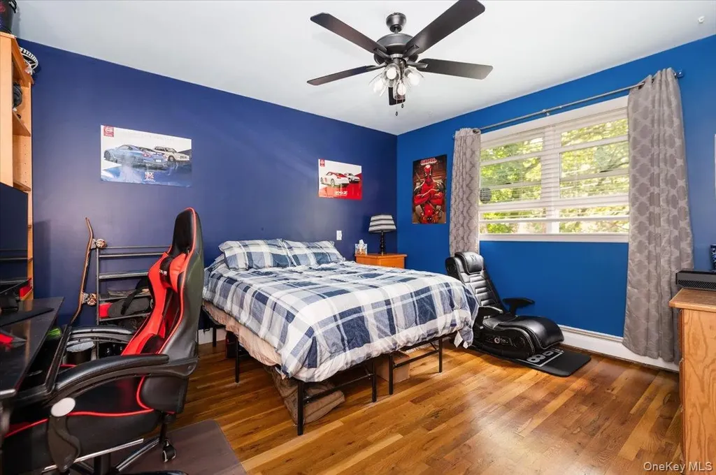 677 Meadow Road Smithtown NY 11787
