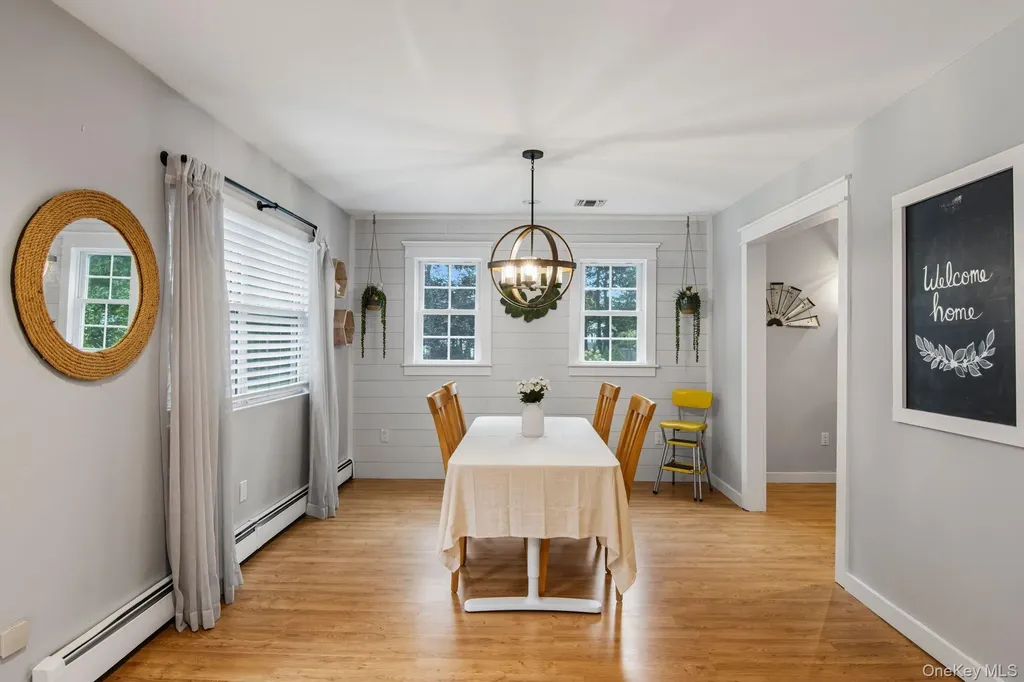 10 Patrick Lane Ridge NY 11961