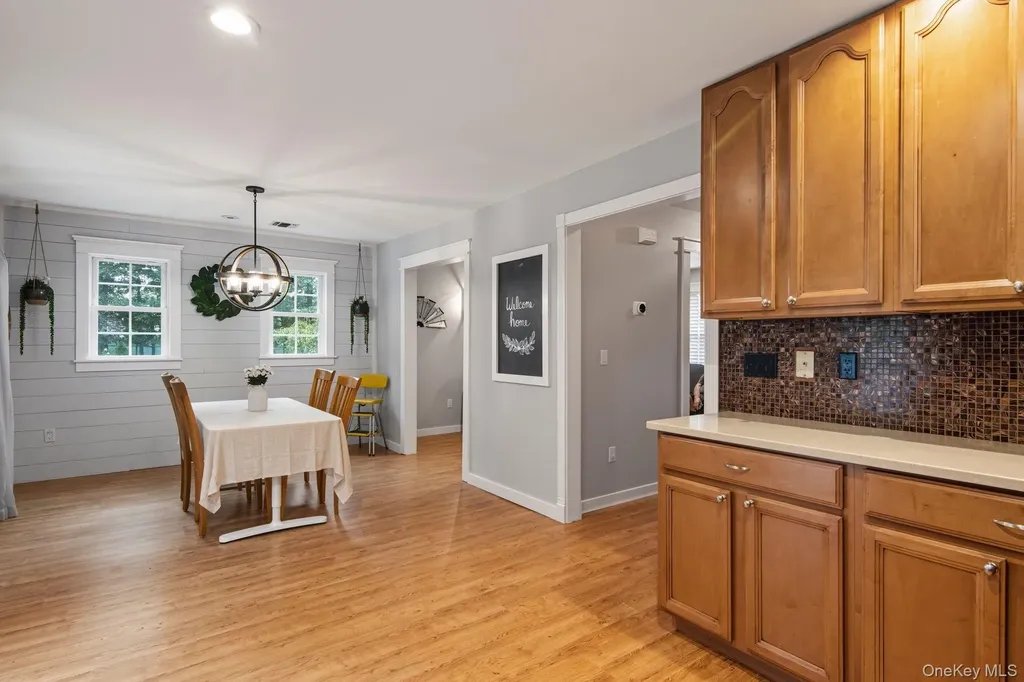 10 Patrick Lane Ridge NY 11961