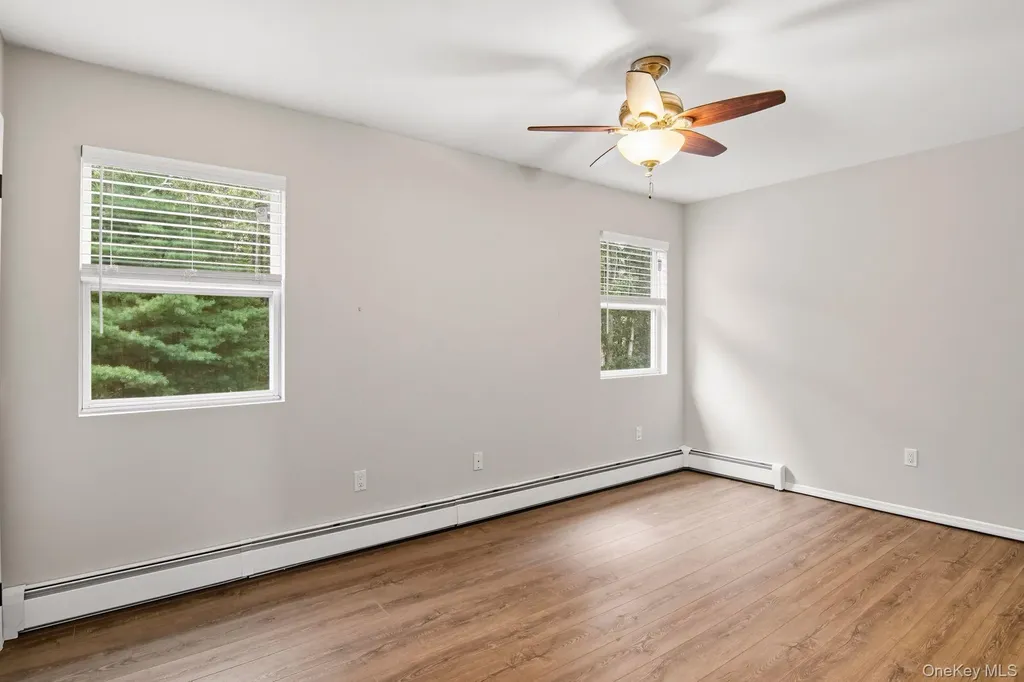 10 Patrick Lane Ridge NY 11961
